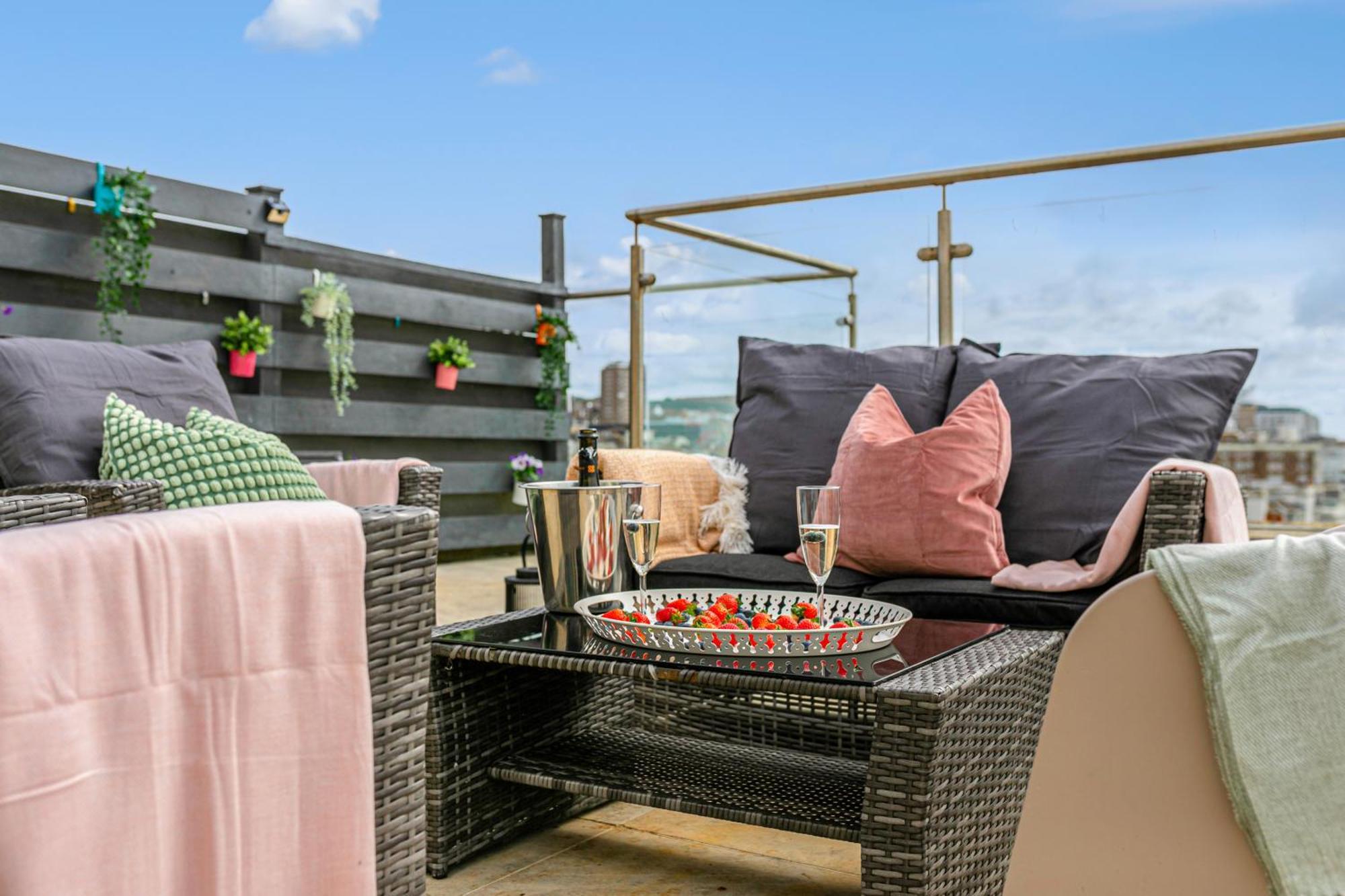 Airhost's Brighton's Diamond Escape With Sea Views Appartement Hove