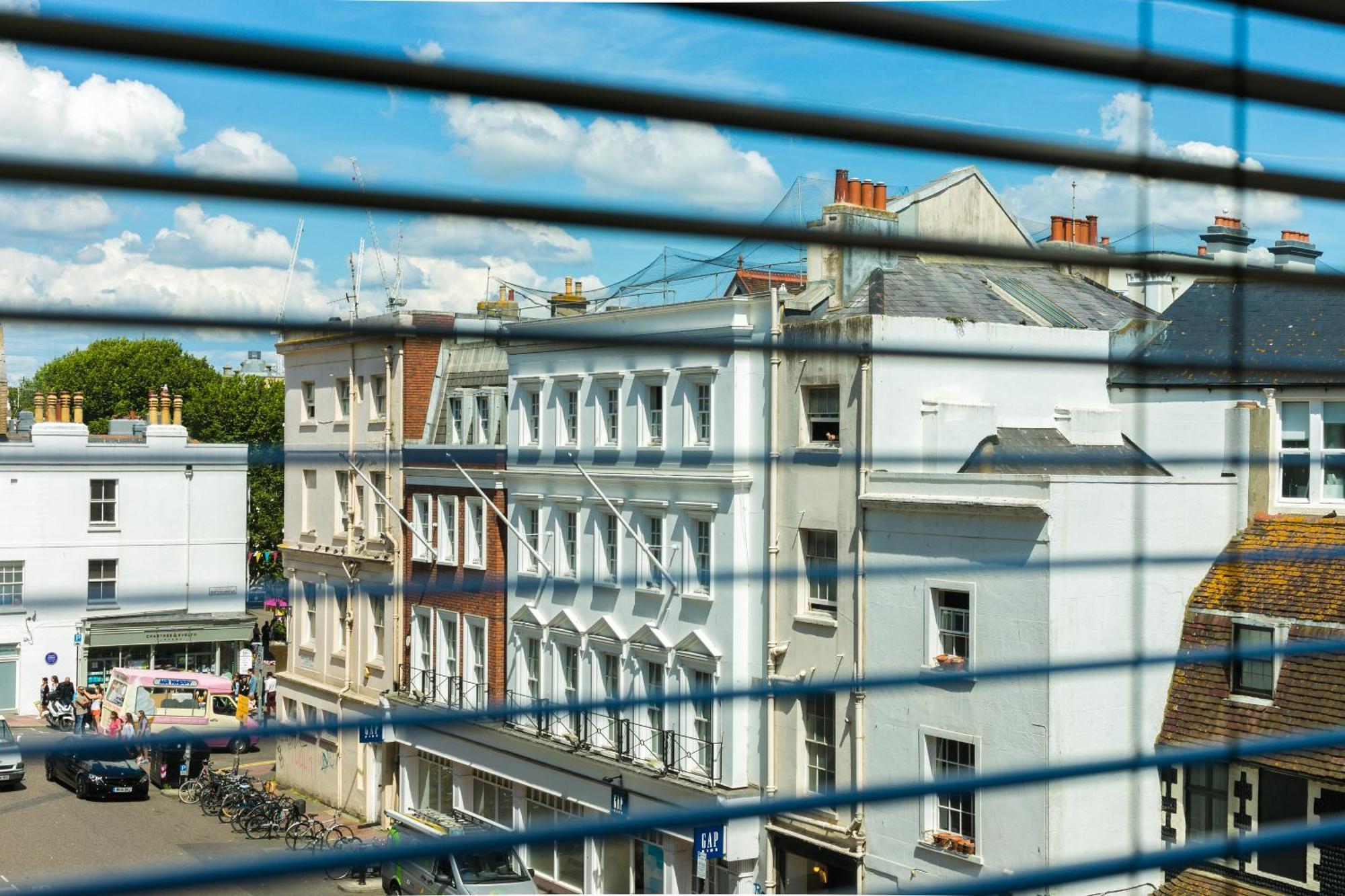 Airhost's Brighton's Diamond Escape With Sea Views * Hove